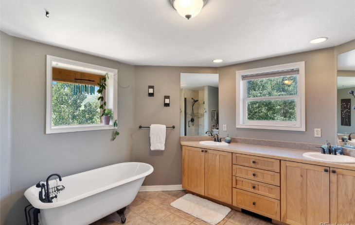 510 Buena Vista Court Photo