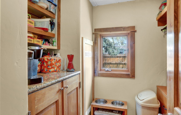 21455 Second Avenue Photo