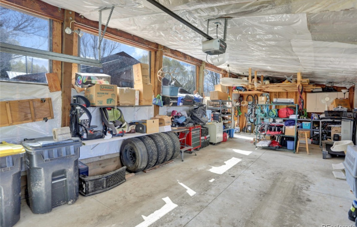 21455 Second Avenue Photo