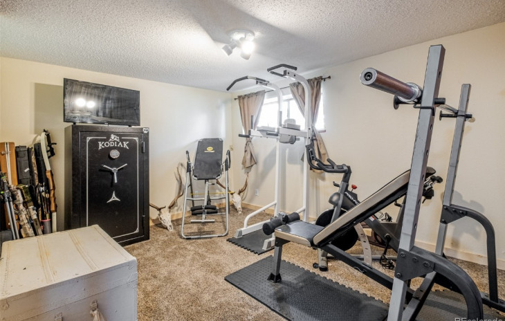 434 Clover Circle Photo
