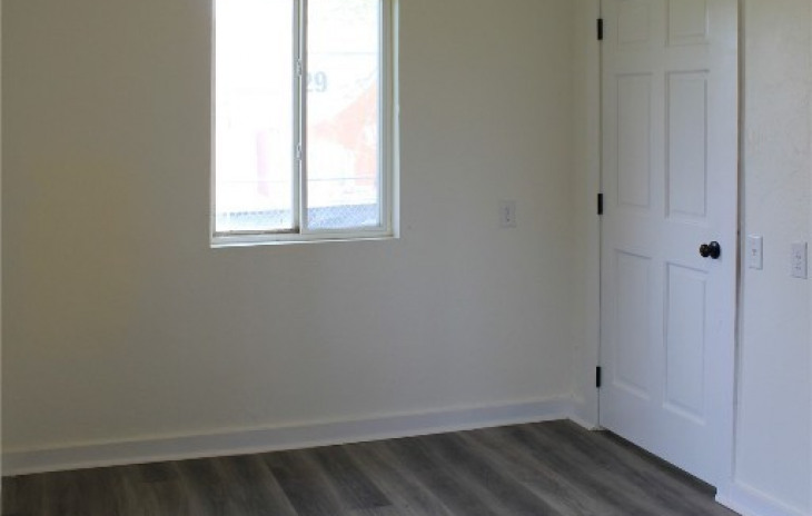 205 N Poplar Street Photo