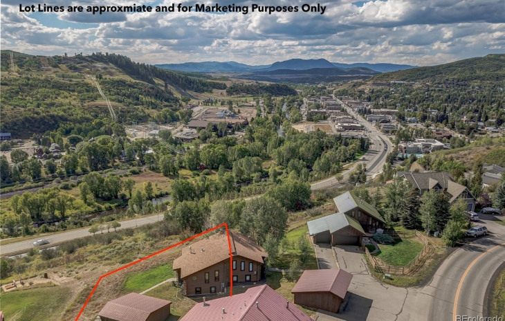 498 Tamarack Drive Photo