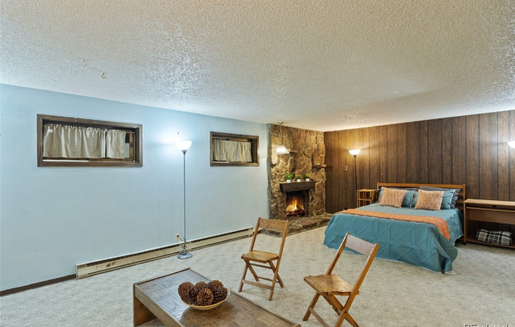 465 Tamarack Drive Photo