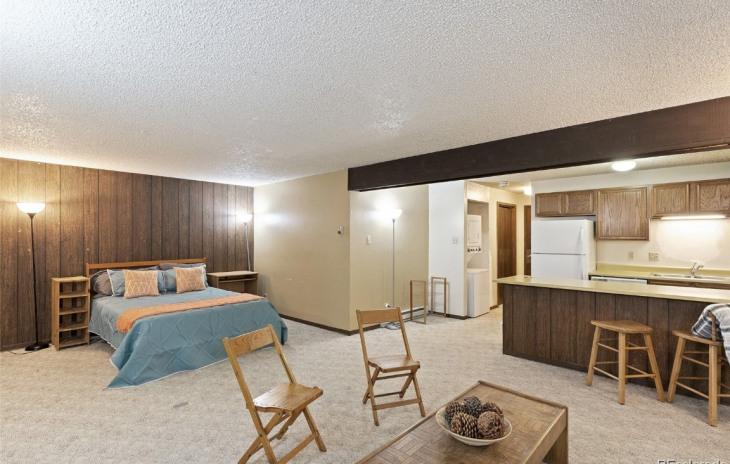 465 Tamarack Drive Photo