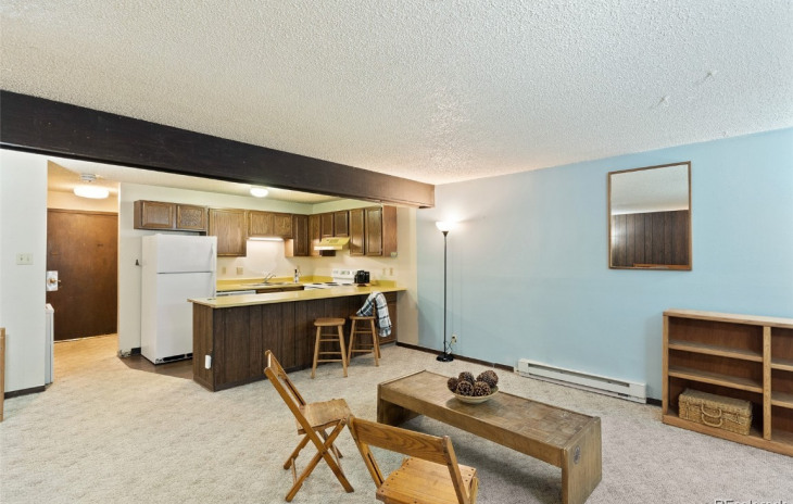 465 Tamarack Drive Photo