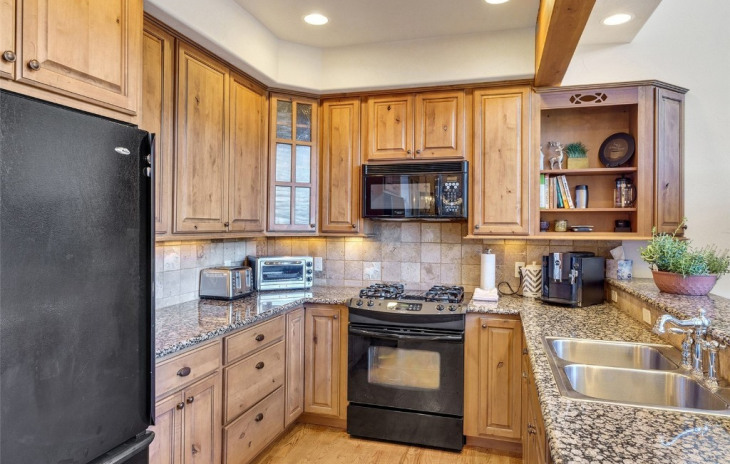 1698 Alpine Vista Court Photo