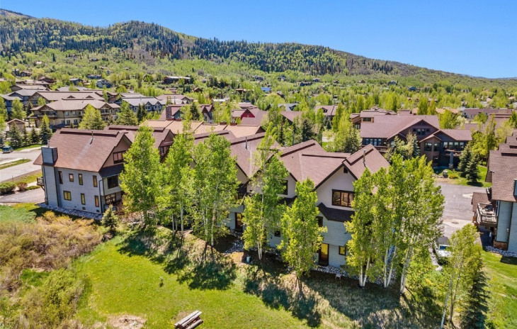 1698 Alpine Vista Court Photo