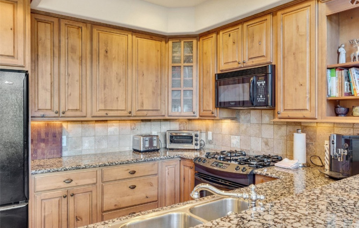 1698 Alpine Vista Court Photo