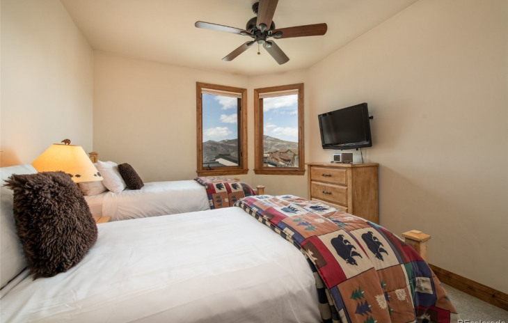 2308 Ski Trail Lane Photo