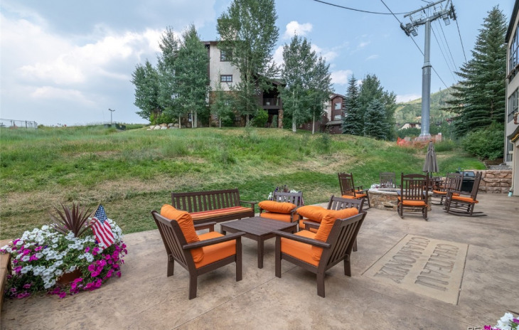 2308 Ski Trail Lane Photo