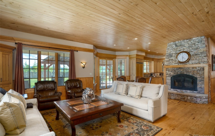 32320 County Road 20 Photo
