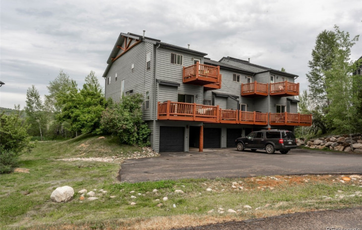 497 Eaglepointe Court Photo