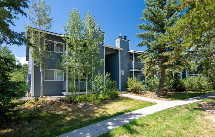 1335 Sparta Plaza Photo