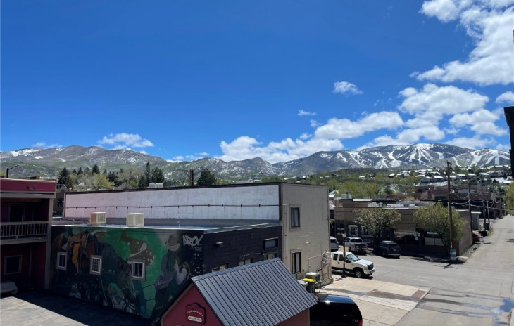 35 5th Street Photo