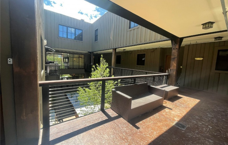 35 5th Street Photo