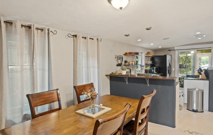 75 Anglers Drive Photo