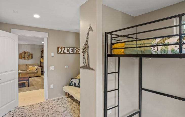 75 Anglers Drive Photo