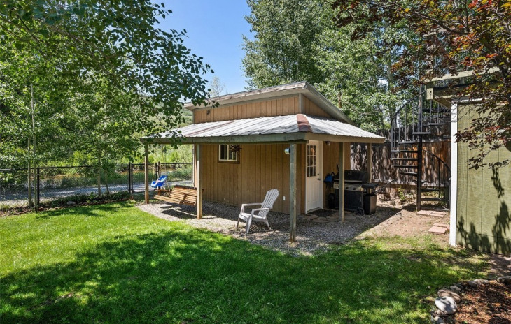 75 Anglers Drive Photo