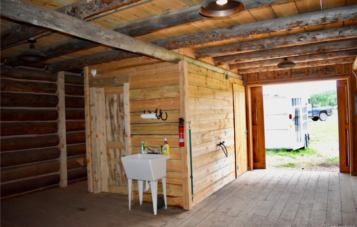 21110 County Road 25 Photo