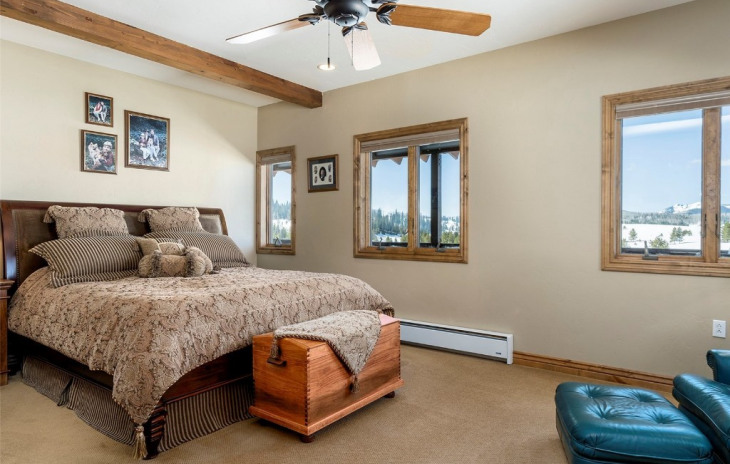25830 Connor Court Photo