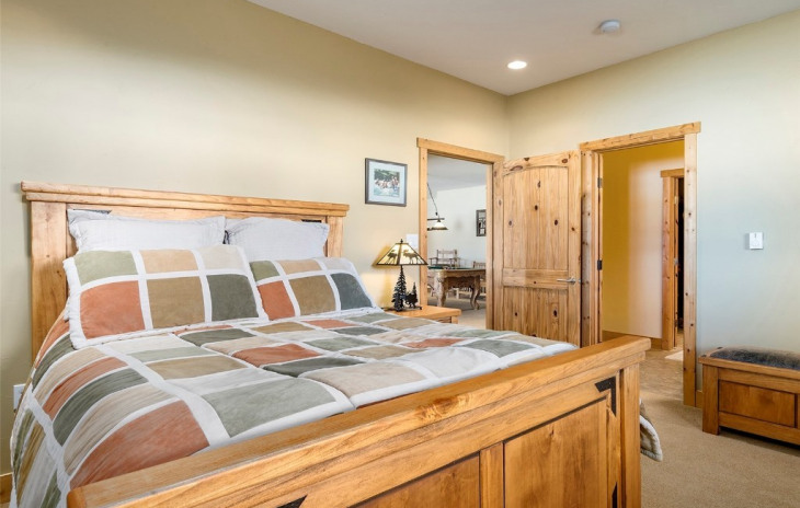 25830 Connor Court Photo
