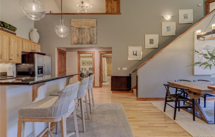 1169 Hilltop Parkway Photo