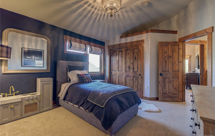 1169 Hilltop Parkway Photo