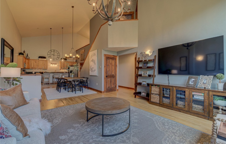 1169 Hilltop Parkway Photo