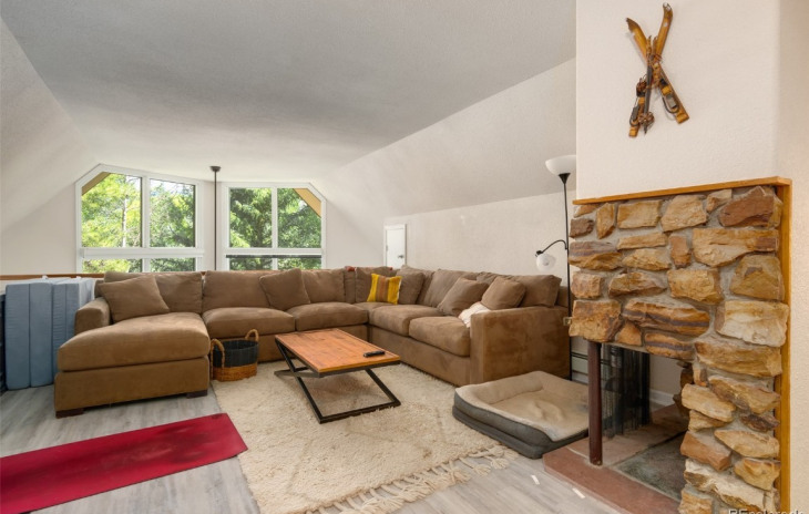 1005 Village Lane Photo
