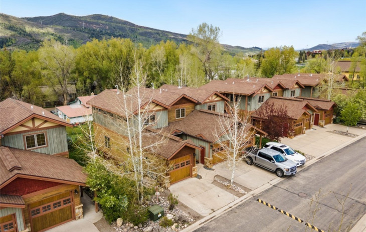 3069 Aspen Leaf Way Photo