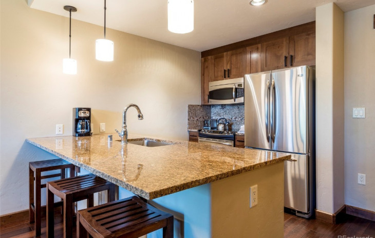 1175 Bangtail Way Photo