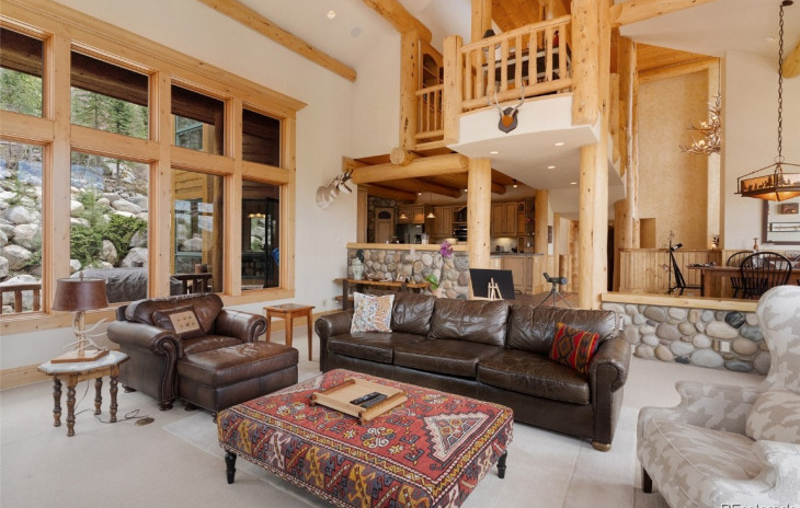 936 Steamboat Boulevard Photo