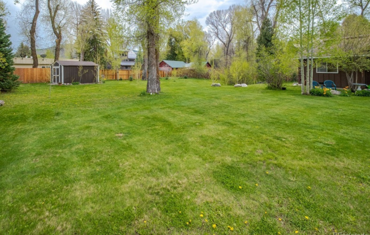 637 Pahwintah Street Photo