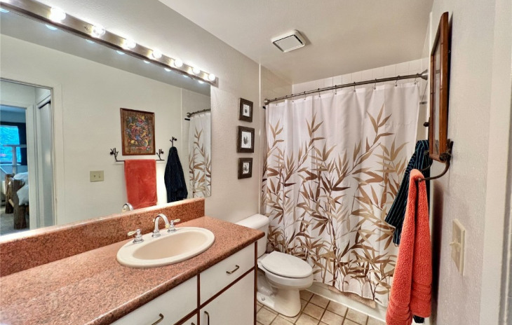 1320 Athens Plaza Photo
