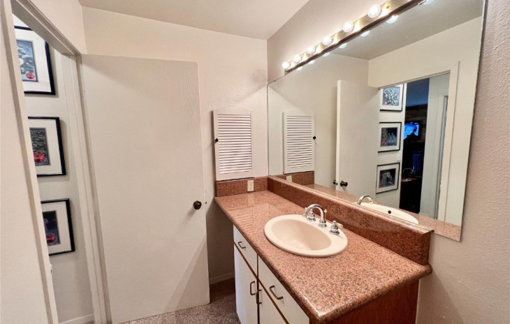 1320 Athens Plaza Photo