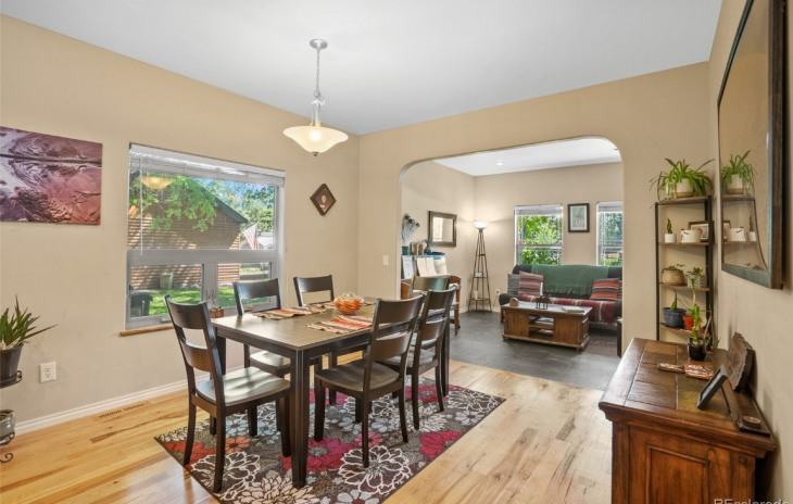 38835 Main Street Photo