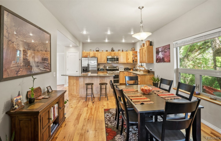 38835 Main Street Photo