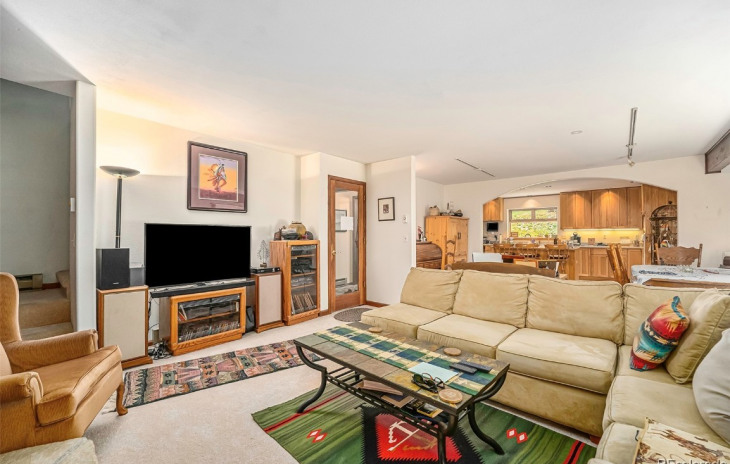 3280 Village Drive Photo