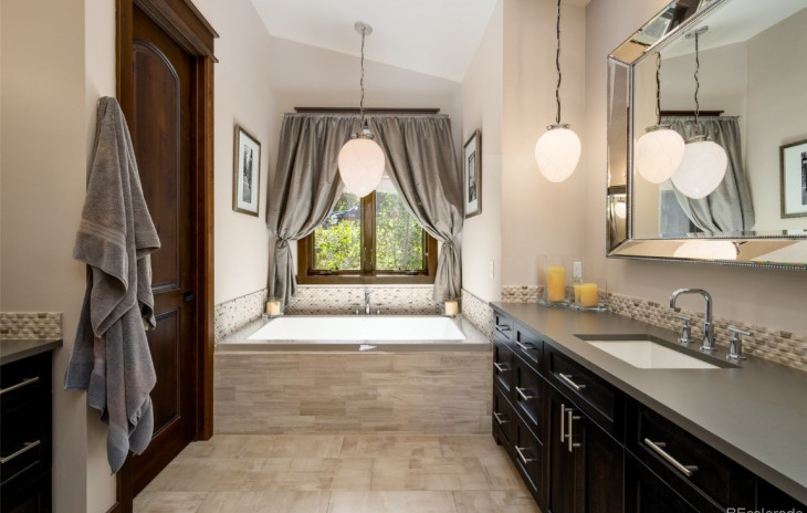 305 Boulder Ridge Road Photo