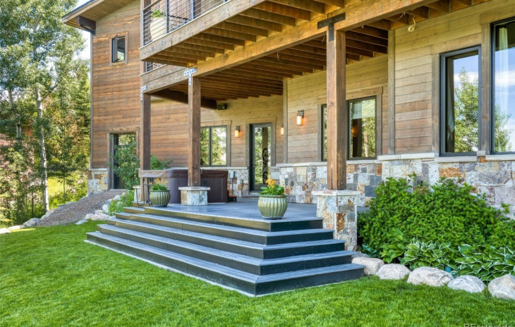 305 Boulder Ridge Road Photo
