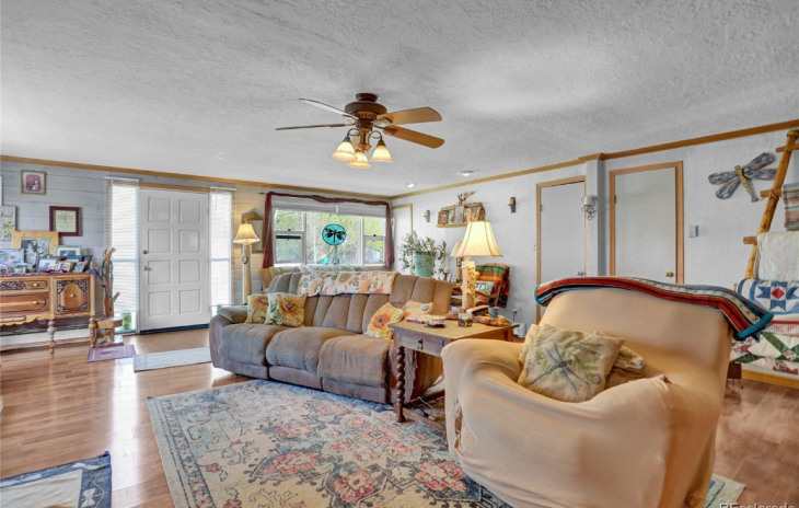 2535 Riverside Drive Photo