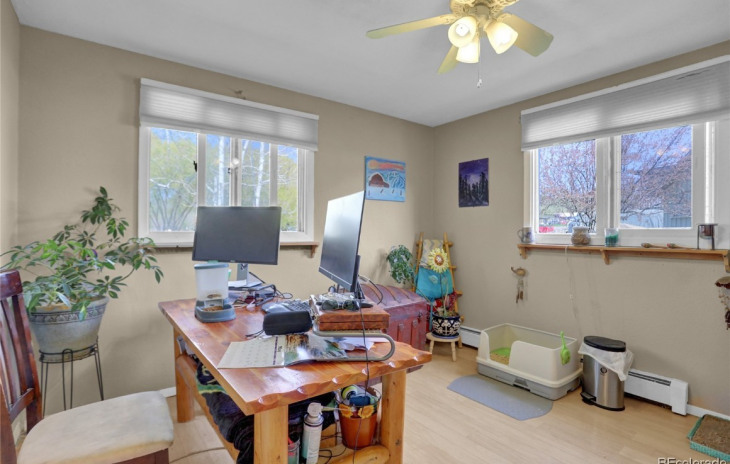 2535 Riverside Drive Photo