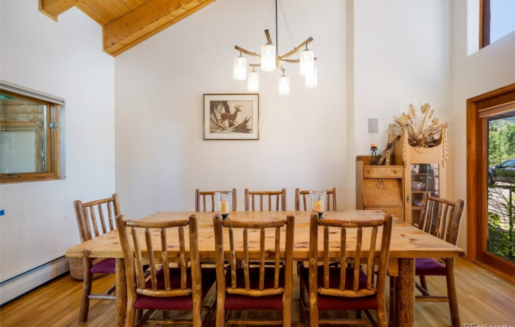 2710 Longthong Court Photo