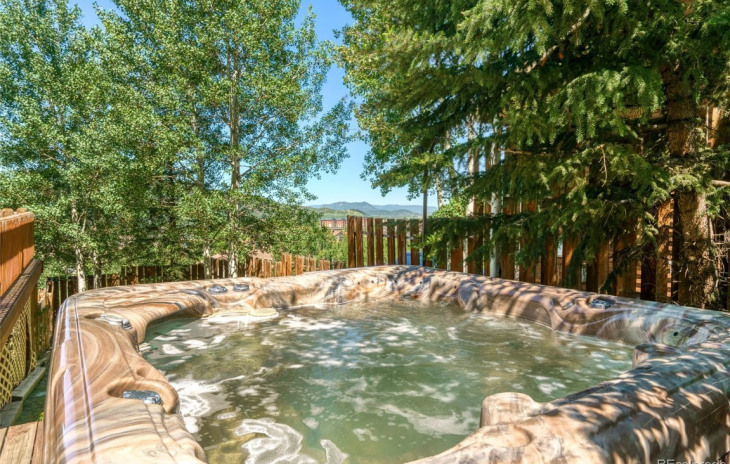 2710 Longthong Court Photo