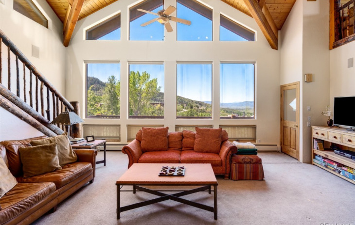 2710 Longthong Court Photo