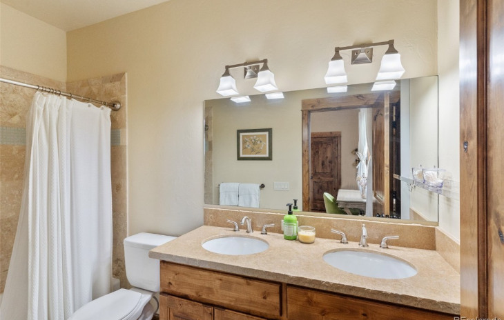 607 Clermont Circle Photo