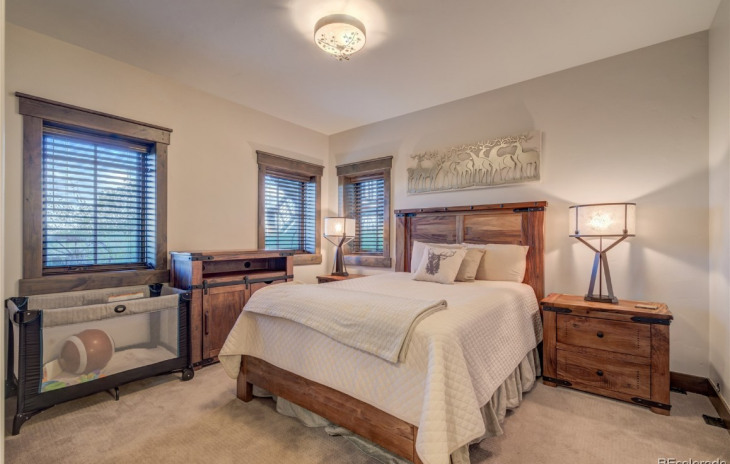 26025 Vista Valley Court Photo