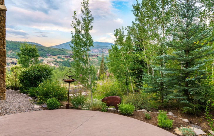 952 Steamboat Boulevard Photo