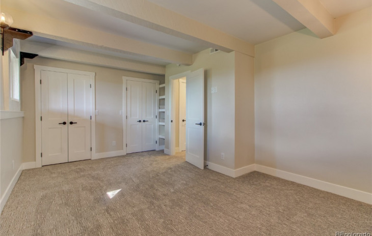 496 Tamarack Drive Photo