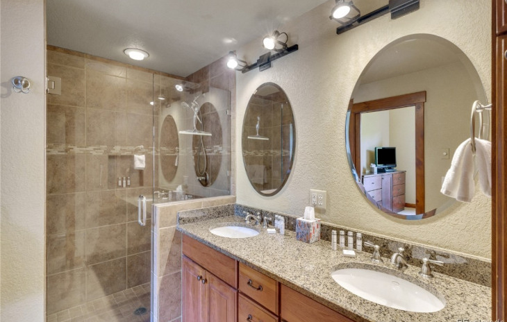 1587 Moraine Circle Photo